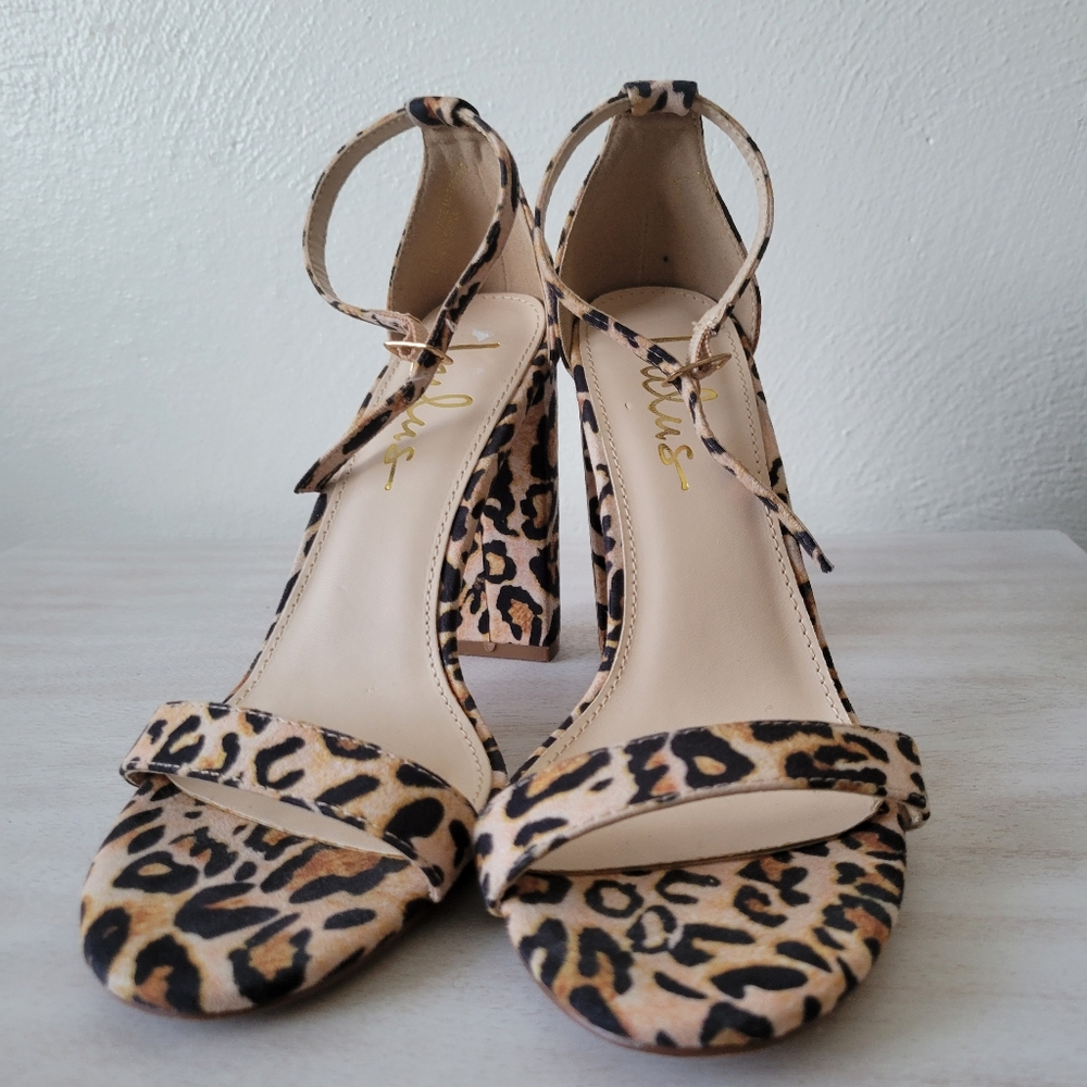 Lulas Leopard Ankle Strap Open-Toed Heeled Sandals Size 7. - Picture 2 of 6